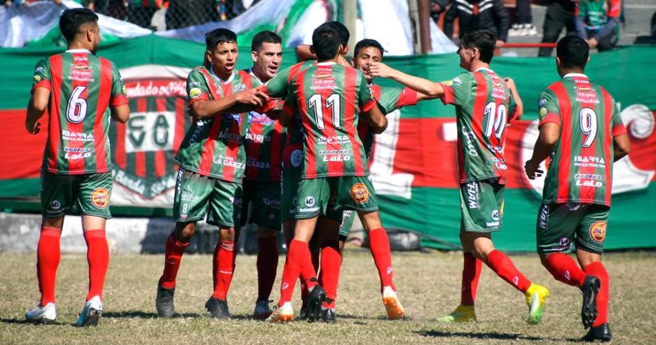 Villa Unioacuten goleoacute a Sarmiento y estaacute en semifinales de la Copa de Plata