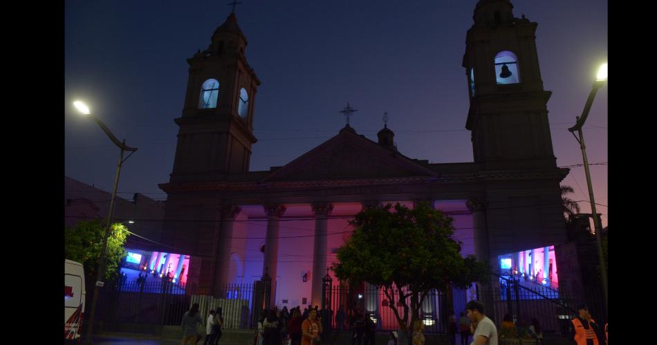 FOTOS  Asiacute se prepara la Catedral Basiacutelica para la ceremonia del traspaso de la sede primada a Santiago