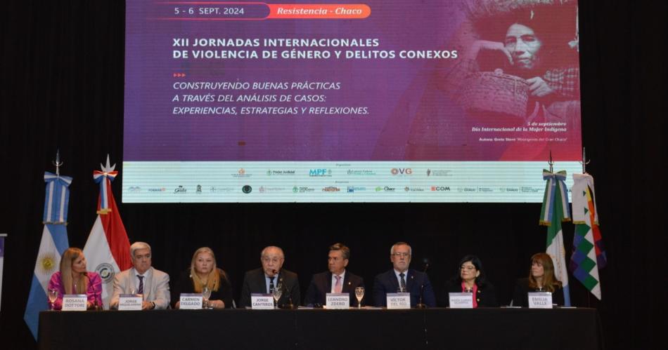 El fiscal general participoacute de Jornadas de Violencia de Geacutenero