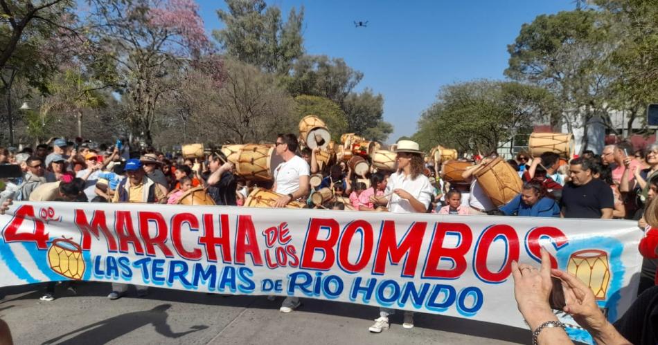 Las Termas disfruta la 4deg edicioacuten de la Marcha de los Bombos