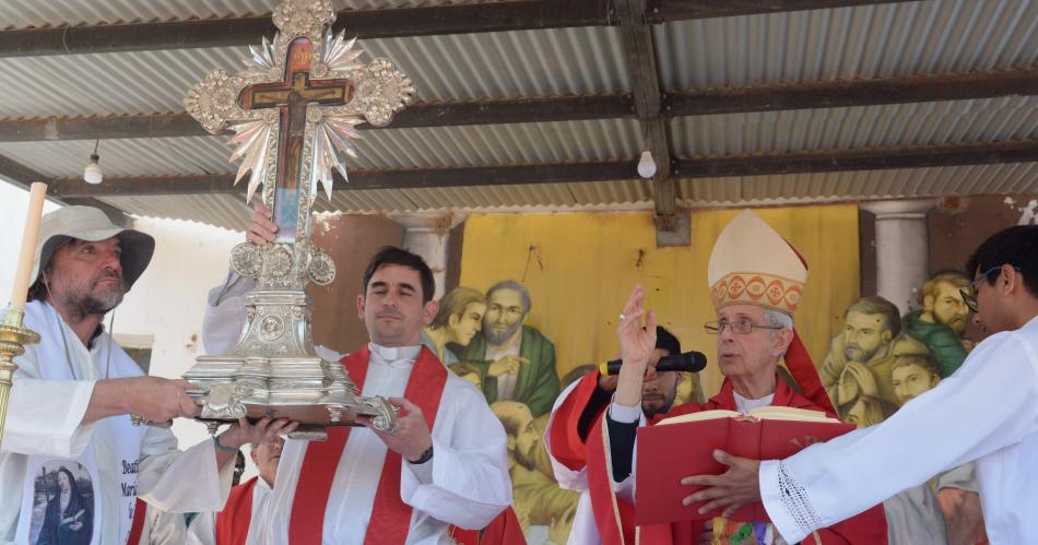 Fuerte manifestacioacuten de religiosidad popular en la Fiesta Chica del Sentildeor de los Milagros