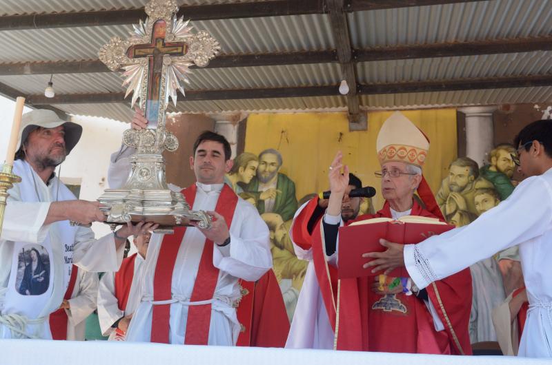 Fuerte manifestacioacuten de religiosidad popular en la Fiesta Chica del Sentildeor de los Milagros