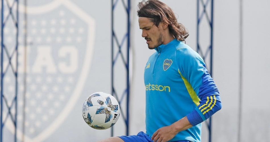 Cavani hizo un trabajo liviano pero estaraacute en el Superclaacutesico