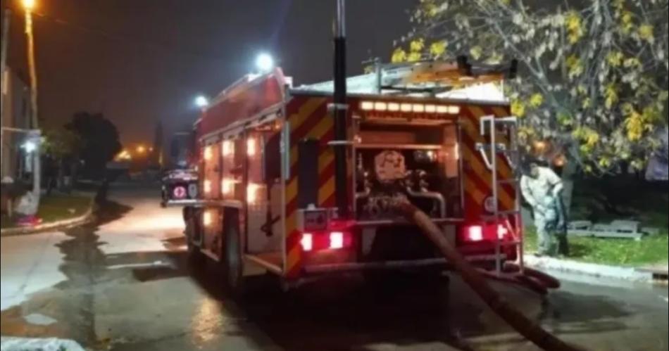 Santiaguentildea y sus dos hijos mueren calcinados al incendiarse su casa de Monte Grande Buenos Aires