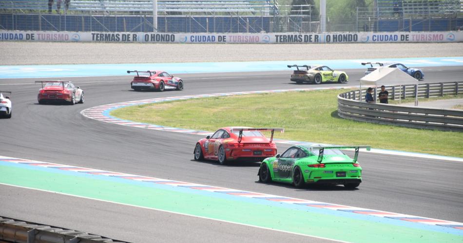 El Autoacutedromo de Las Termas vivioacute una vibrante final de la Porsche Endurance Challenge Cup Brasil