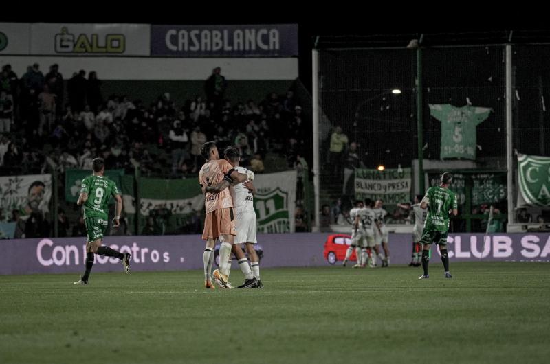 Espectacular triunfo de Central Coacuterdoba en Juniacuten ante Sarmiento