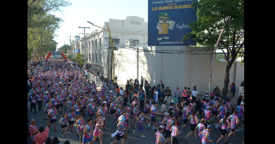 Maratoacuten EL LIBERAL 2024- el primer diacutea fue todo un reacutecord de atletas inscriptos