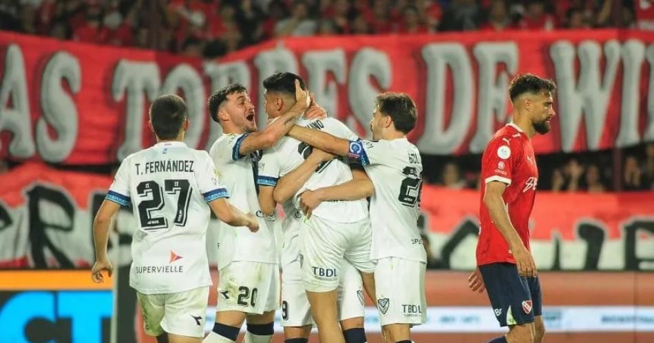 Veacutelez eliminoacute a Independiente y estaacute en semifinales de la Copa Argentina