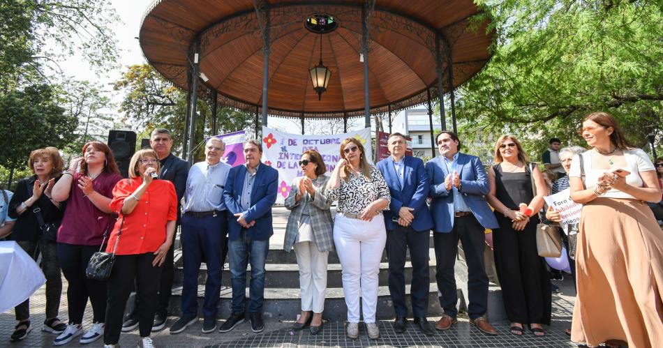 Se celebroacute el Diacutea Internacional de la Persona Mayor con actividades en la Plaza Libertad