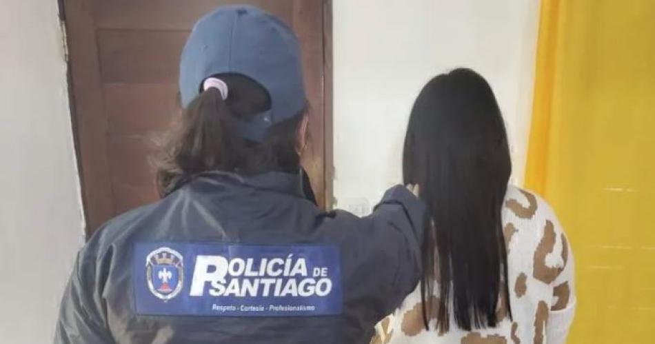 Dictan prisioacuten preventiva para la mujer que pediacutea dinero prometiendo departamentos en las Torres del Riacuteo