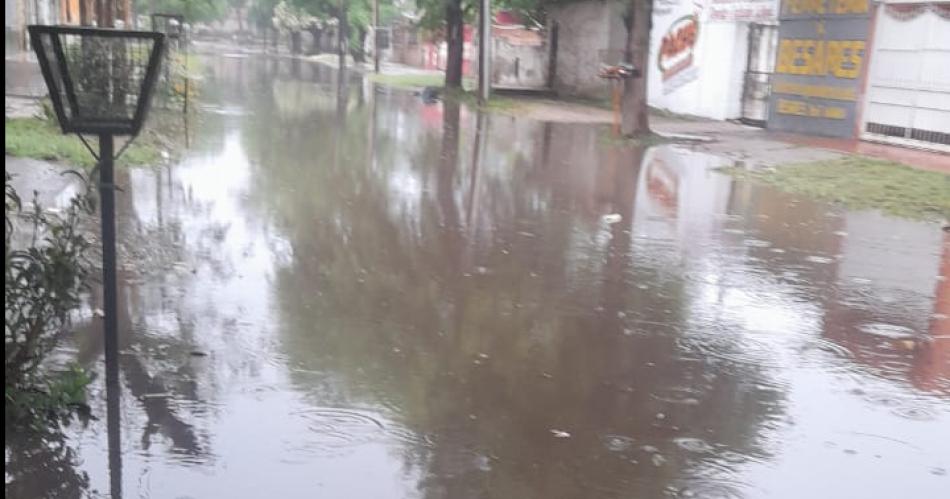 Vecinos de La Banda afectados por las lluvias se encuentran bajo el agua