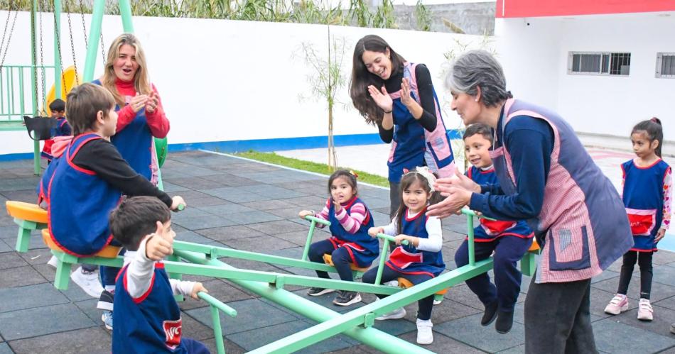 Convocan a una nueva opcioacuten de cargos para docentes en sus jardines de infantes