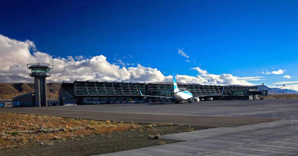 El Calafate- evacuan el aeropuerto por amenaza de bomba de un turista que quedoacute detenido