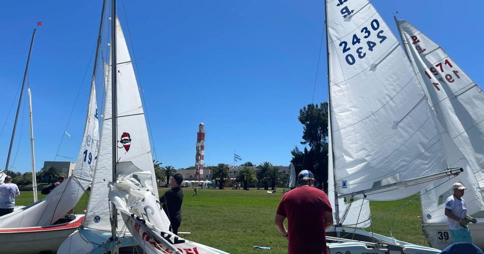 El gobernador Zamora y la senadora Claudia Ledesma Abdala presentes en la regata nacional en el lago Riacuteo Hondo