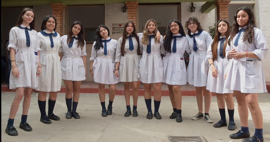 La Escuela Normal prepara un grupo numeroso para ser parte del Maratoacuten  