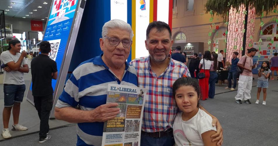 FOTOS Todos quieren visitar el stand de EL LIBERAL en la Feria del Libro 2024