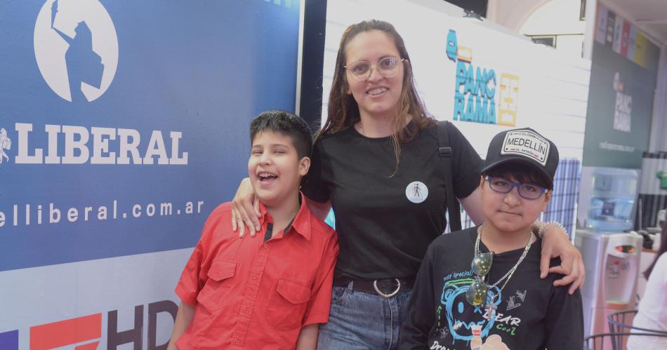 IMPERDIBLE PASEO POR LA FERIA DEL LIBRO