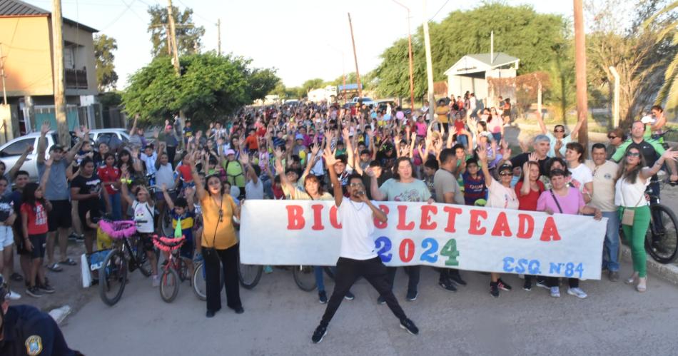 Comenzaron las actividades por los 124 antildeos de Colonia Dora 