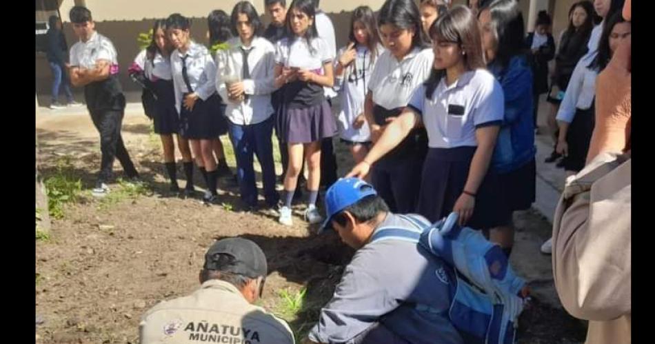 Se concretoacute el proyecto Mi entorno mi salud en el colegio Ameghino