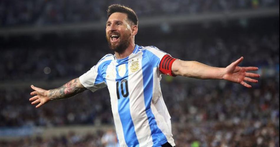 En Paraguay prohiacuteben a fanaacuteticos de Messi usar camisetas con su nombre en el partido ante Argentina