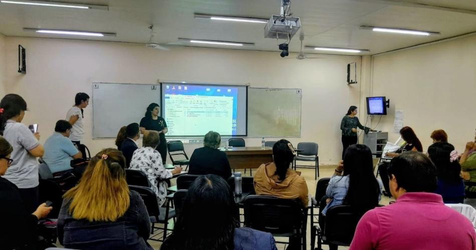 La Municipalidad el Inta y la Unse realizaron una jornada de capacitacioacuten sobre agroecologiacutea