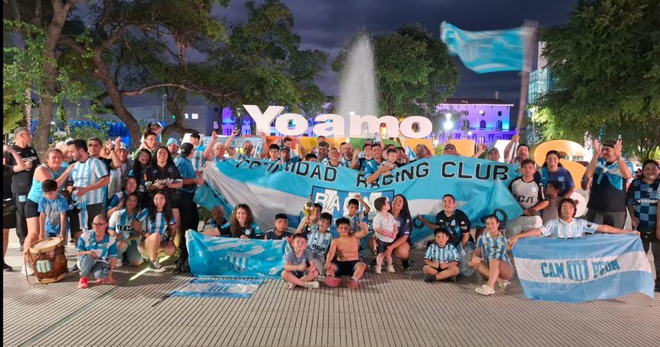 En Santiago y Las Termas los hinchas de Racing salieron a las calles a festejar