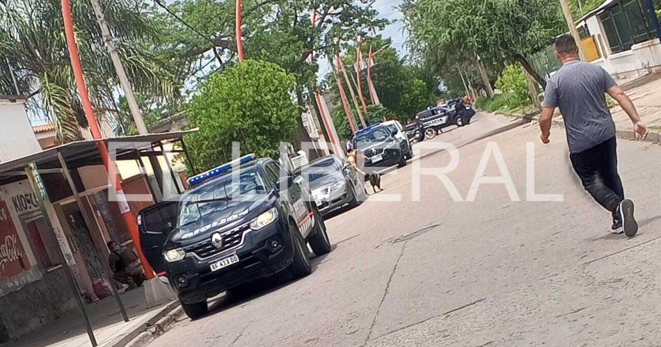 Creyeron que un bolso abandonado teniacutea explosivos pero era una macumba