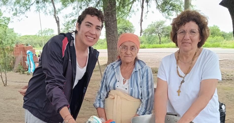 Grupos religiosos marchan hacia la Virgen del Valle con peticiones y agradecimientos