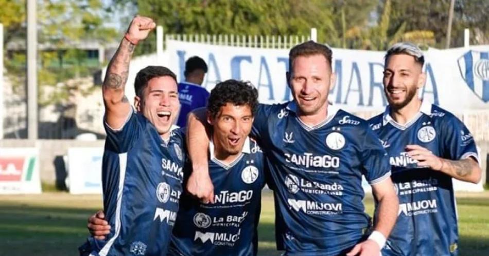 EL LIBERAL te lleva a ver la final de la revaacutelida del Federal A entre Sarmiento y Villa Mitre