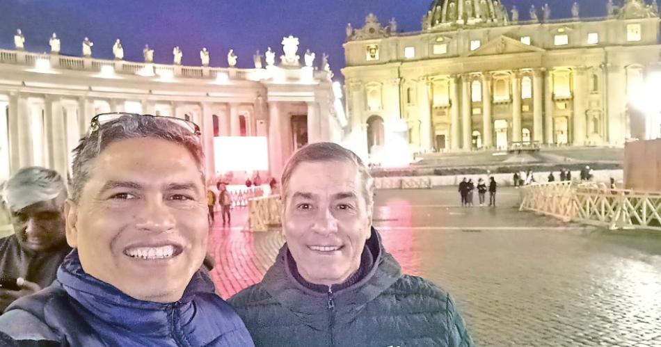 Sacerdotes santiaguentildeos que estaacuten en Roma cuentan coacutemo viven el momento previo a la ordenacioacuten de Vicente Bokalic como Cardenal