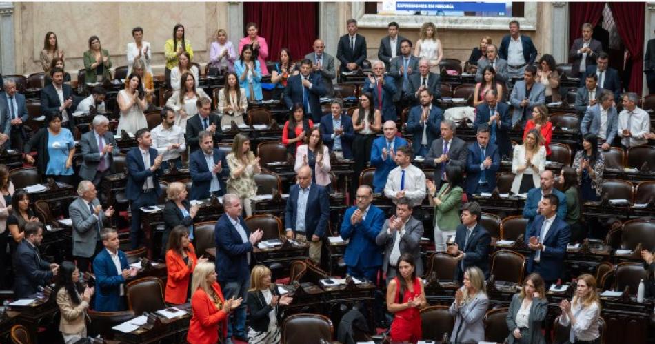 La oposicioacuten reclama al Gobierno que sume el Presupuesto dentro del temario de las Sesiones Extraordinarias