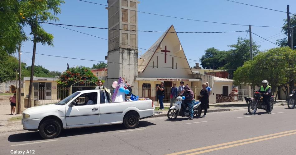 Patronos se suman a la caminata desde Los Ardiles hasta Lourdes