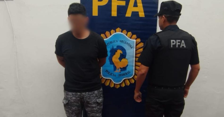 Agente penitenciario se refugiaba en su uniforme para proveer de drogas a dos mujeres narco