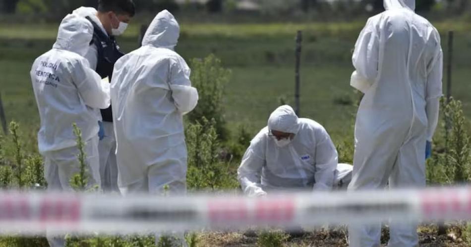 Eran amigos lo atacaron a hachazos descuartizaron y descartaron en un basural