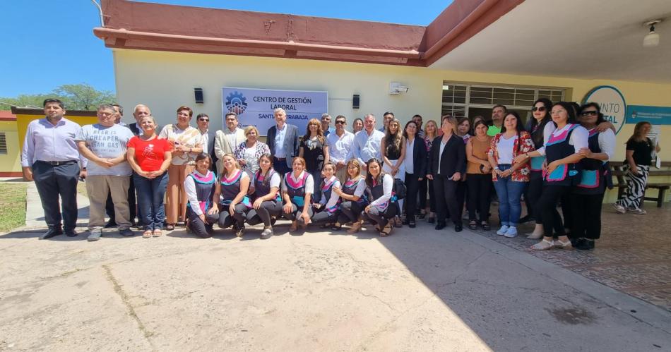 Inauguran el Centro de Gestioacuten Laboral Santiago Trabaja en la ciudad de Nueva Esperanza