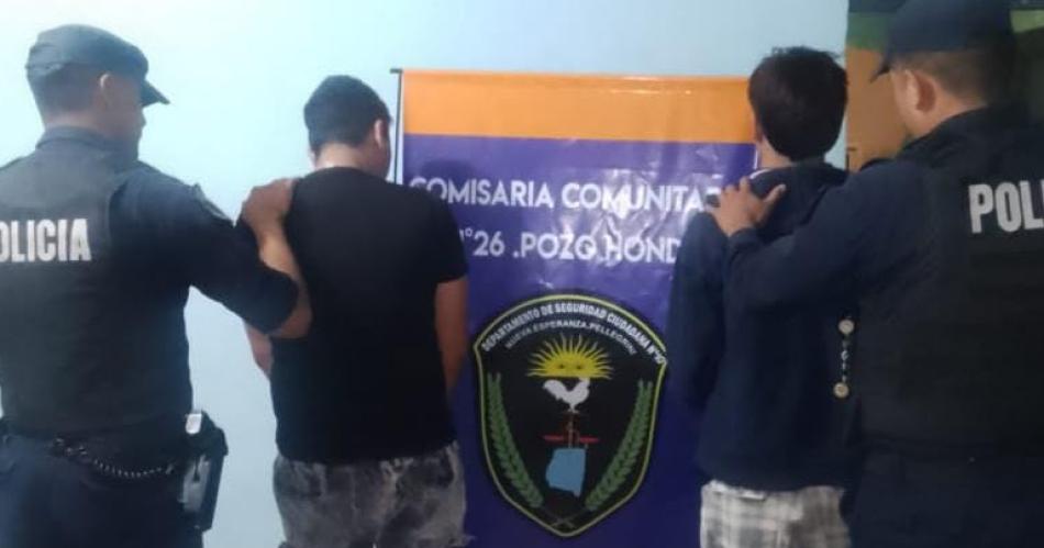 Detienen a dos hombres con drogas en Pozo Hondo- secuestran marihuana cocaiacutena y dinero