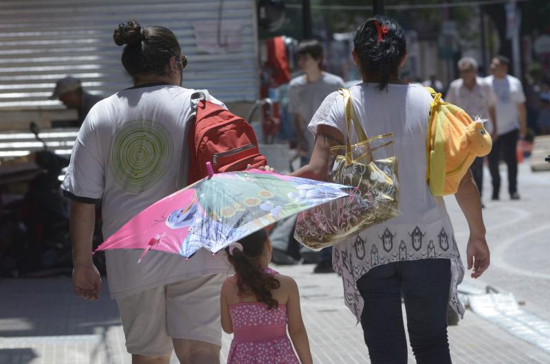 Ola de calor para despedir el antildeo- se esperan maacuteximas mayores a 40ordm para los proacuteximos diacuteas