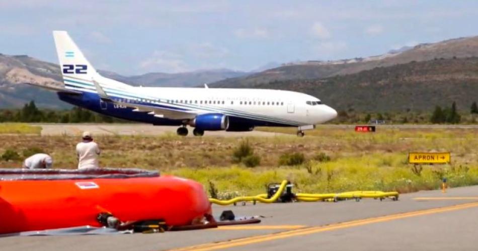 El avioacuten hidrante de Santiago del Estero ya combate el fuego en el Parque Nacional Nahuel Huapi