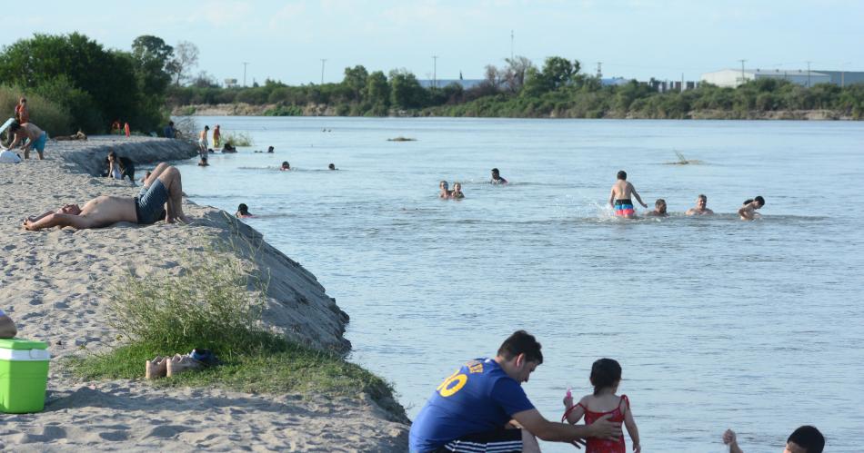 Refrescarse con precaucioacuten- advierten sobre riesgos en las piletas y (sobre todo) en el riacuteo