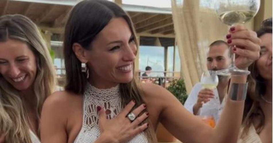 Pampita Ardohain festejoacute su no cumpleantildeos en Punta del Este