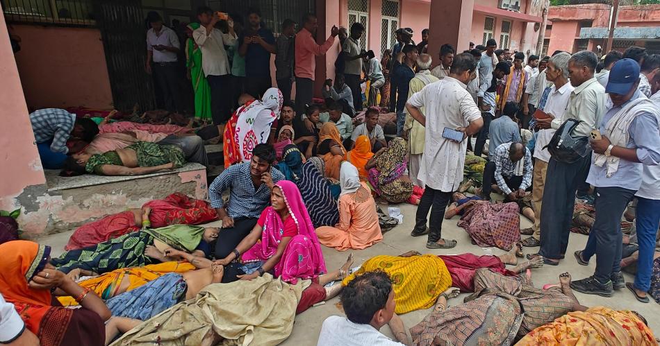 Una estampida en India dejoacute 6 muertos y 95 heridos