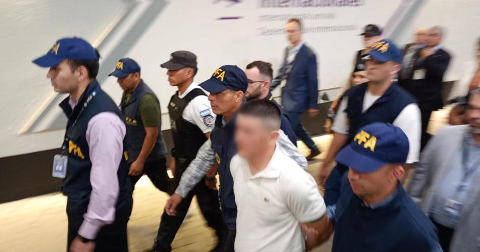 Capturan y extraditan a peligroso asesino que era buscado por Interpol