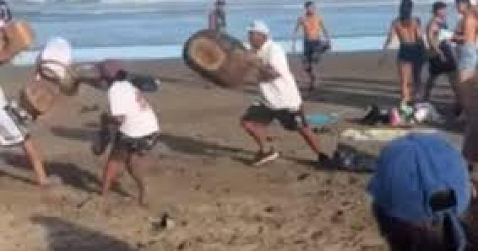 BOCHORNO Las imgenes han sido viralizadas por un turista el domingo pasado Se les viene la noche a los cuatro santiagueños