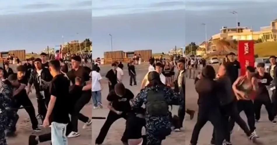 VIDEO  Pudo ser tragedia- la Policiacutea llegoacute a tiempo para frenar una feroz pelea a la salida de un boliche