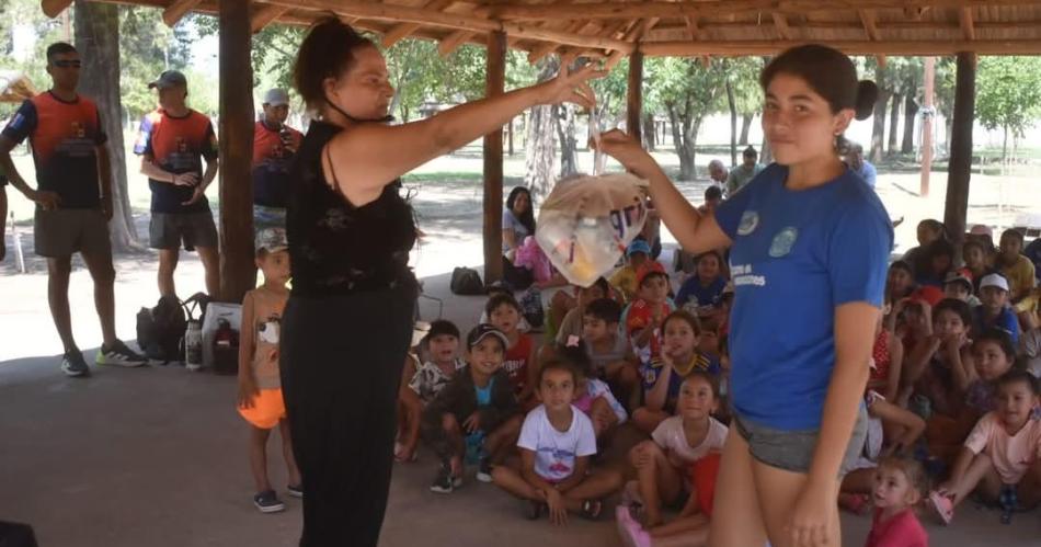 Desde el arte tambieacuten se cuida la salud en la Ciudad de la Amistad