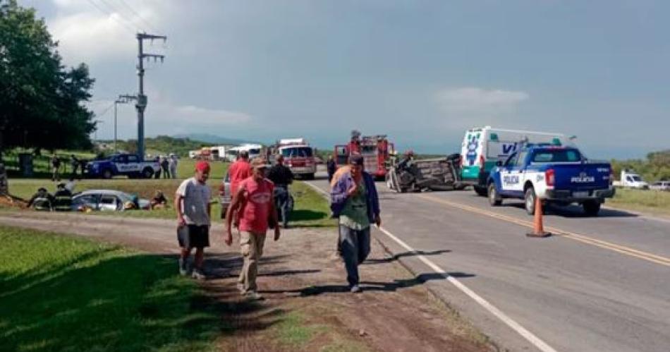 Por el granizo dos autos chocaron de frente- un muerto y siete heridos