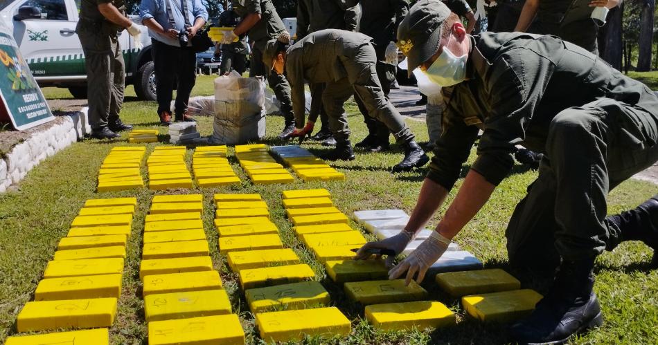 Golpe al narcotraacutefico- incautan maacutes de 200 kilos de cocaiacutena con la marca del delfiacuten