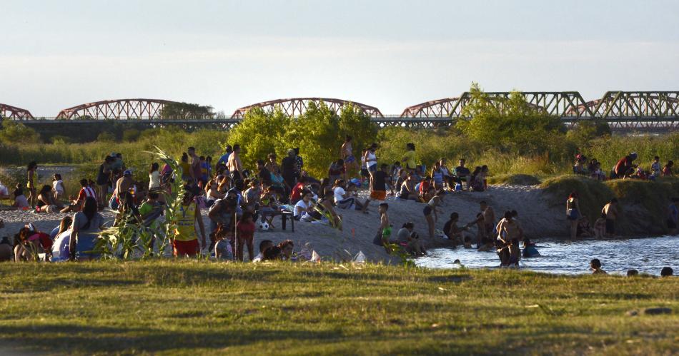 Santiago del Estero sigue bajo ola de calor- la sensacioacuten teacutermica es superior a 46deg C