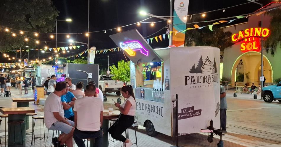 FOTOS  Las Termas vive a pleno la primera noche de la Fiesta Regional de la Cerveza Artesanal