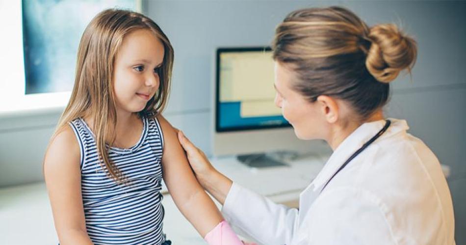 Regreso a clases- la importancia de cumplir con los controles de salud y tener vacunas al diacutea